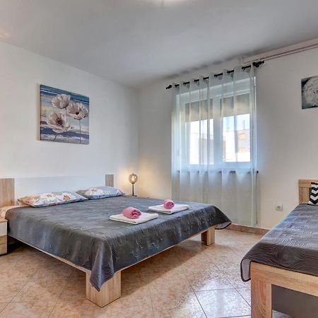 Apartments Kajfes Fažana Extérieur photo