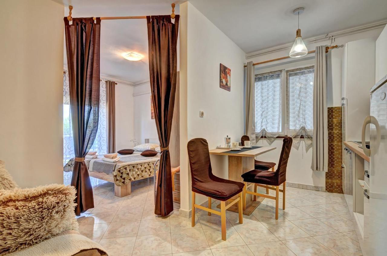 Apartments Kajfes Fažana Extérieur photo