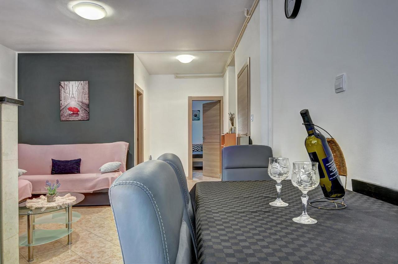 Apartments Kajfes Fažana Extérieur photo