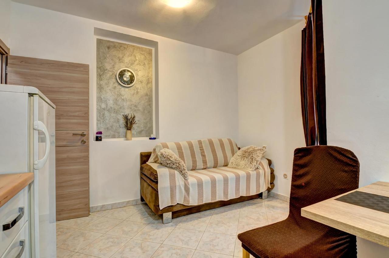 Apartments Kajfes Fažana Extérieur photo
