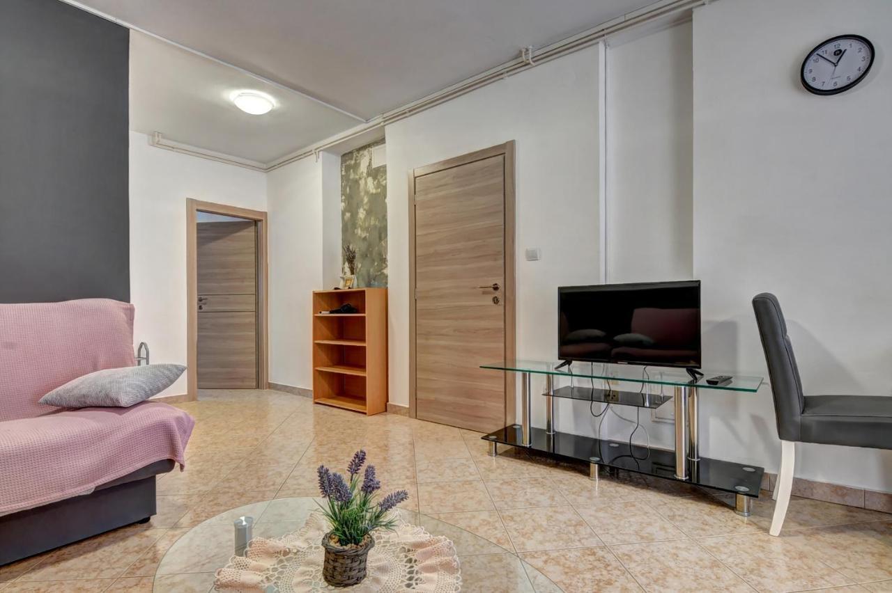 Apartments Kajfes Fažana Extérieur photo